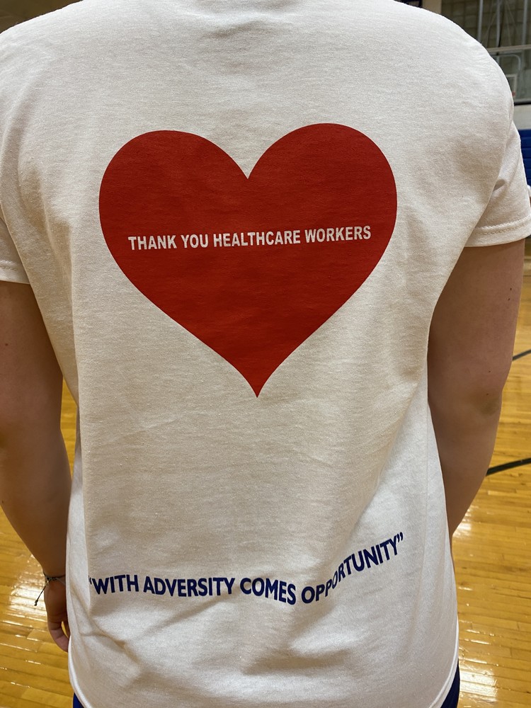 Lady Seahawks Recognize Healthcare Workers